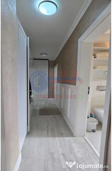 Apartament cu 3 camere decomandat în Babadag