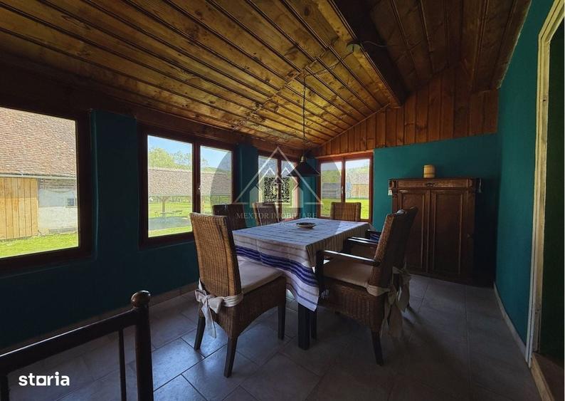 Casă cu 2 camere decomandat cu Teren 1400 Mp în Vânători