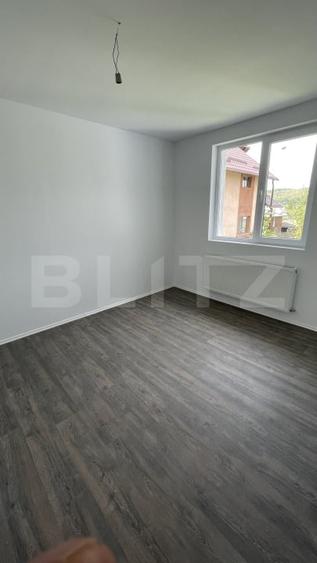 Casă individuală cu 4 camere cu Canalizare în Bascov