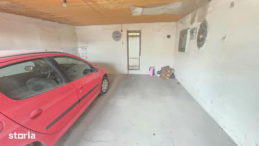 Casă cu 4 camere cu Teren 856 Mp în Central