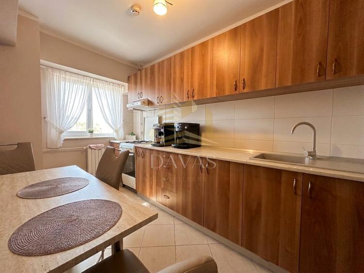 Apartament cu 3 camere decomandat, mobilat în Mărăști