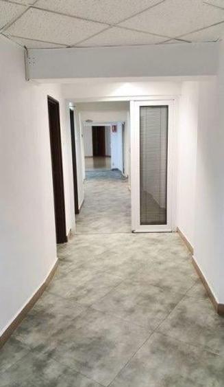 Spațiu comercial, de 525 mp, în P-ța Unirii