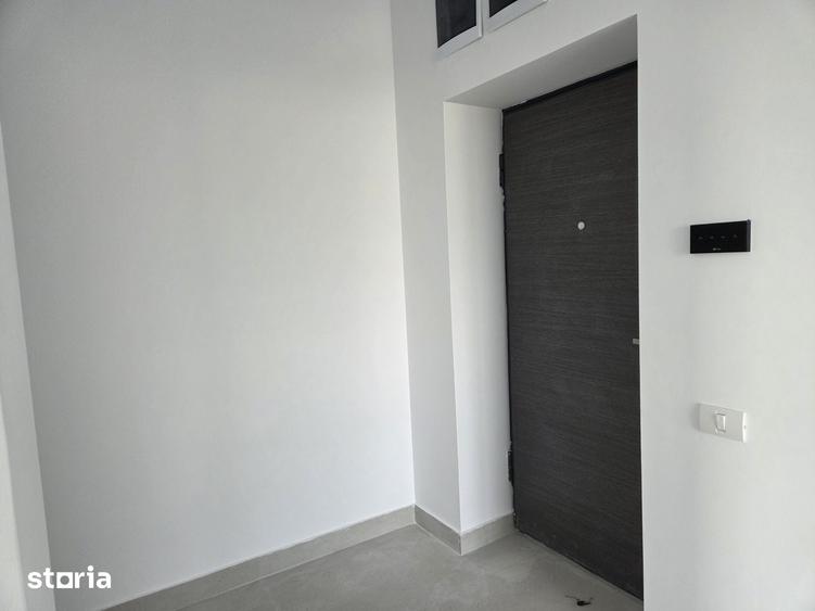 Apartament cu 4 camere în Colentina