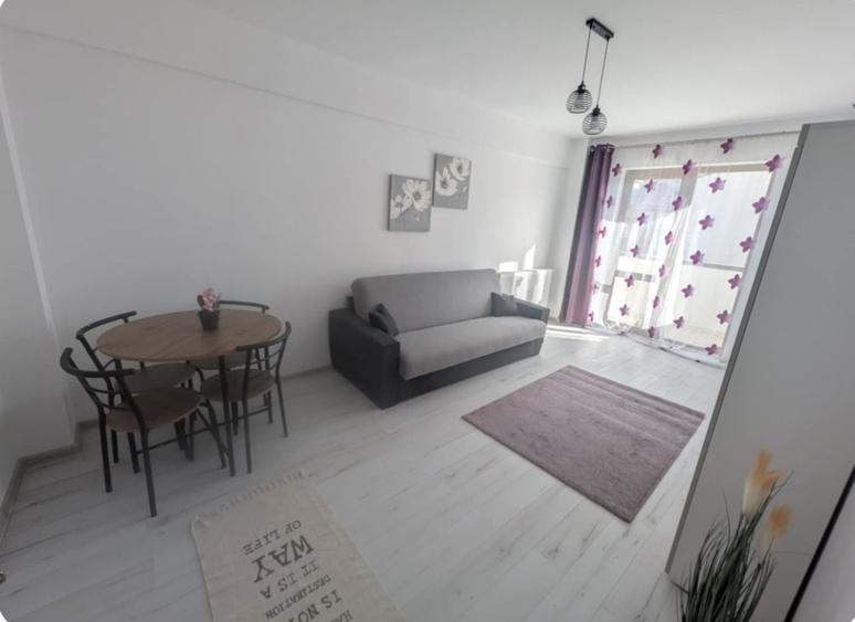 Apartament cu 2 camere decomandat în Vișan