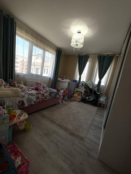 Duplex cu 4 camere cu Canalizare în Florești
