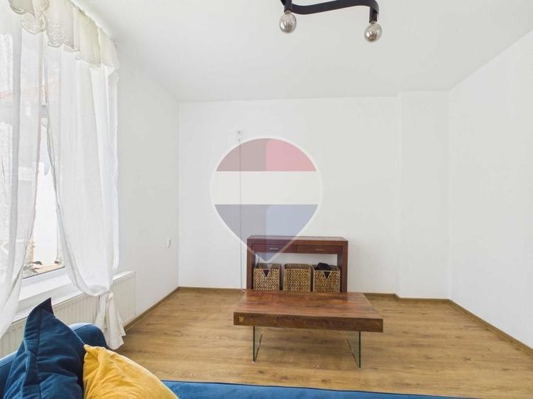 Apartament cu 4 camere decomandat, mobilat în Dorobanți