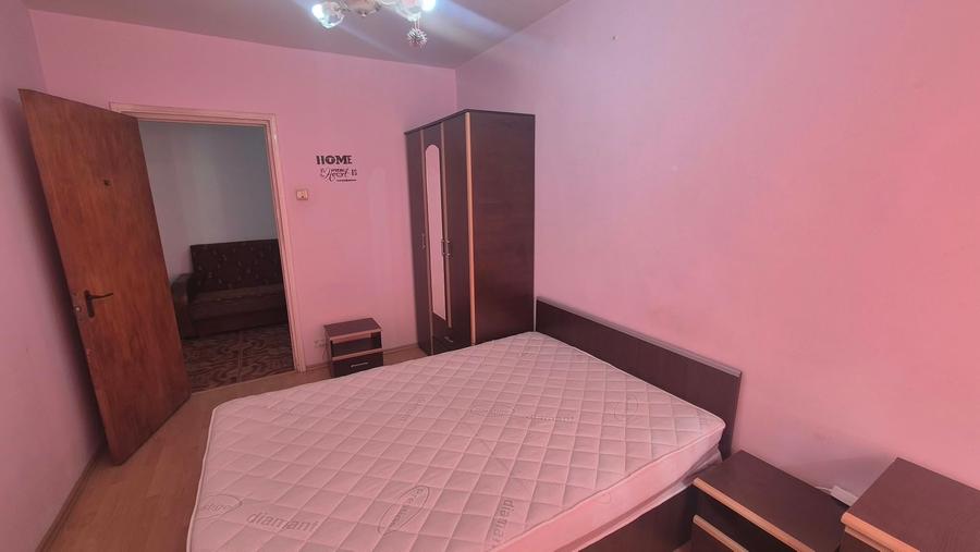 Apartament cu 2 camere decomandat în Titan