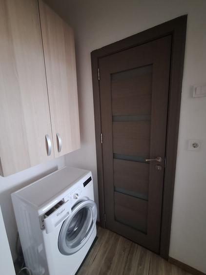 Apartament cu 3 camere decomandat, mobilat în Valea Ialomiței
