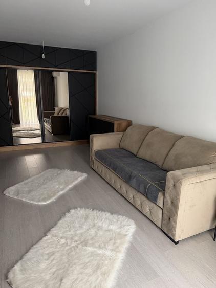 Apartament cu 2 camere decomandat în Lotus