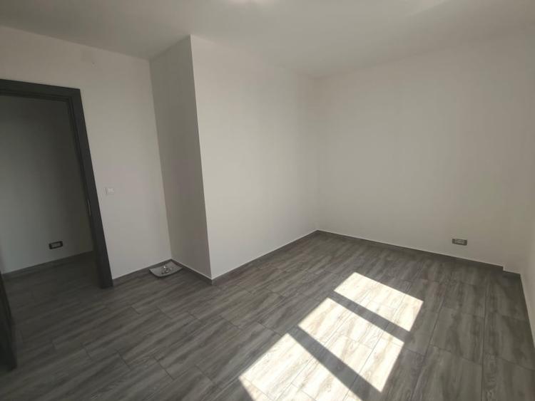 Spațiu comercial, de 1,590 mp, în Malu Mare