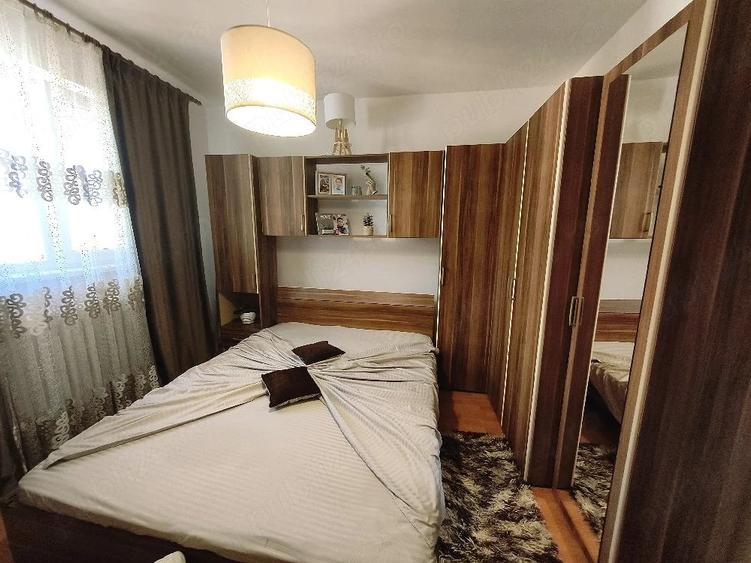 Apartament cu 2 camere semidecomandat în Cetate