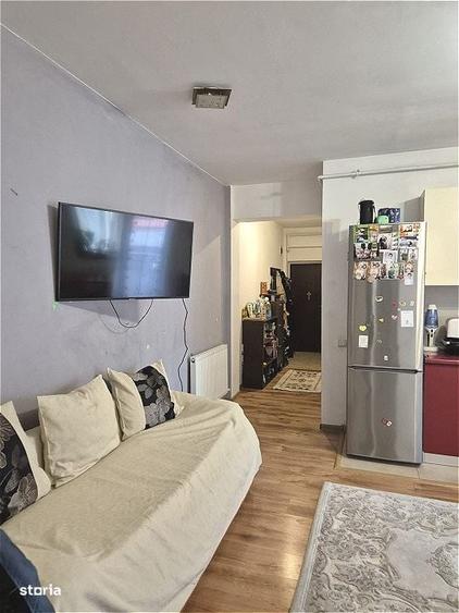 Apartament cu 3 camere decomandat în Tăuți