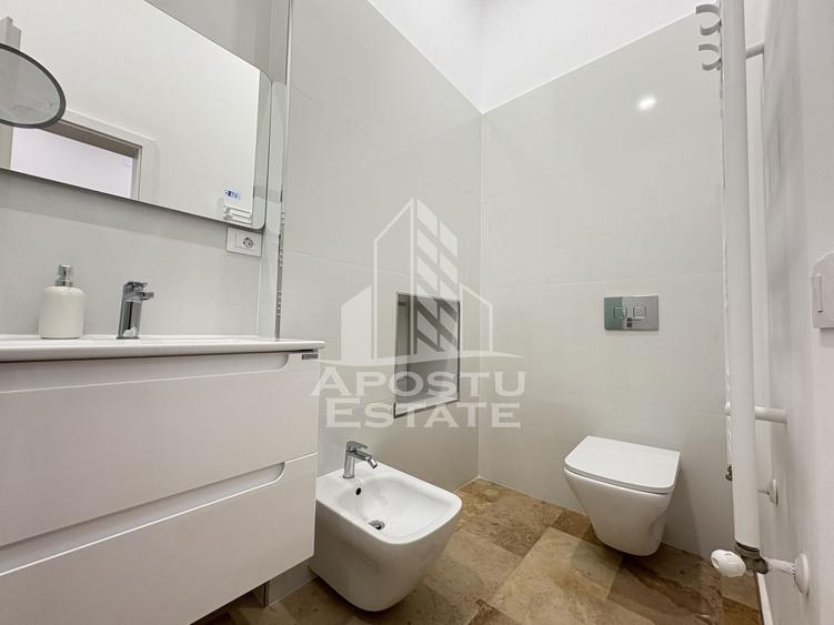 Apartament cu 3 camere circular, mobilat în P-ța Maria
