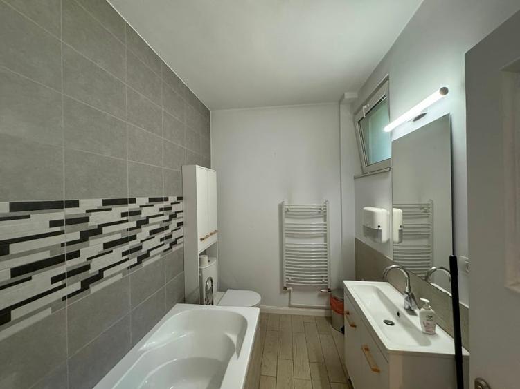 Casă individuală cu 3 camere cu Canalizare în Drumul Taberei