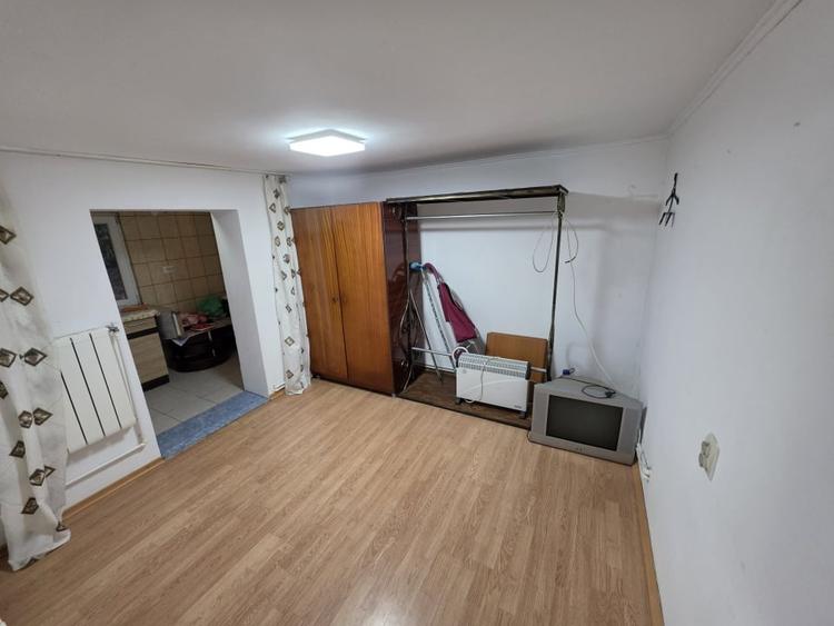 Casă individuală cu 5 camere cu Garaj în Valu lui Traian