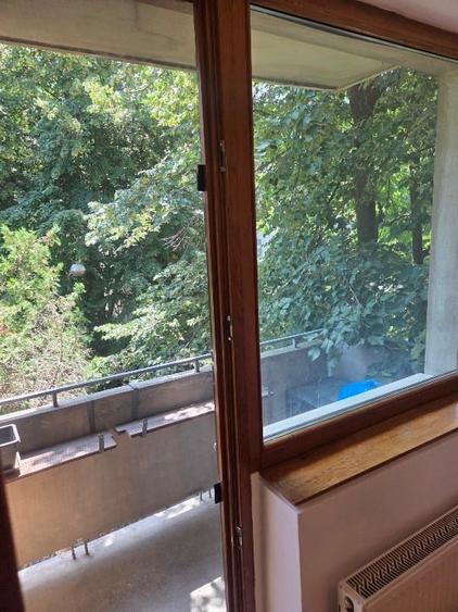 Apartament cu 2 camere semidecomandat în Barbu Văcărescu