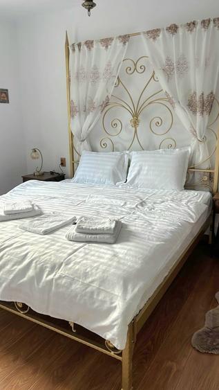 Apartament cu 3 camere decomandat în Centrul Istoric