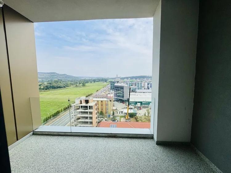 Apartament cu 2 camere, 46 mp, balcon, zona BMW - 5