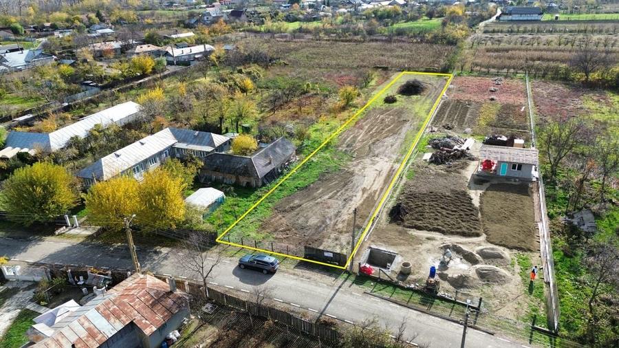 Teren Construcții intravilan de 1727 mp, în Biliești
