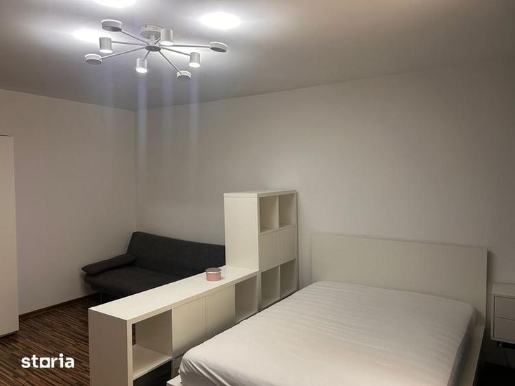 Garsonieră decomandată în Central