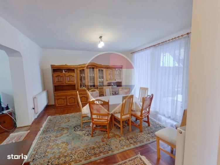 Casă cu 4 camere în Valea Hotarului