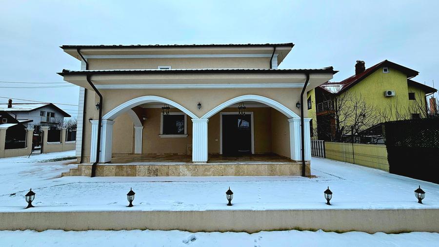Casă individuală cu 4 camere cu Canalizare în Central