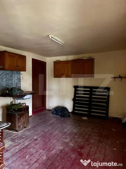 Casă cu 3 camere cu Teren 1760 Mp în Chiuza