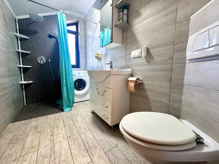 Apartament cu 3 camere decomandat, mobilat în Europa