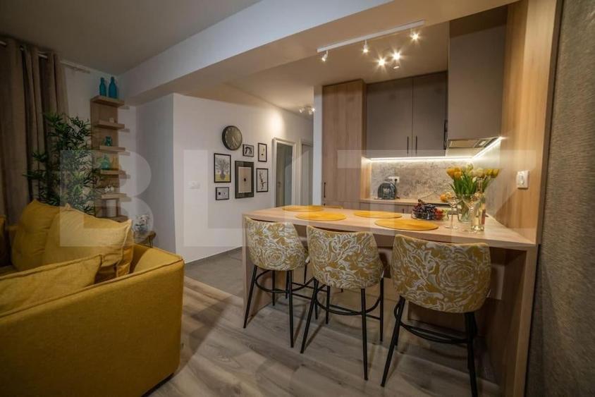 Apartament cu 3 camere semidecomandat, mobilat în Lipovei