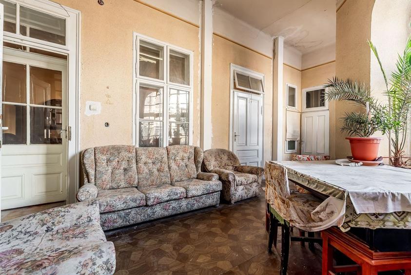 Apartament cu 2 camere semidecomandat în Central
