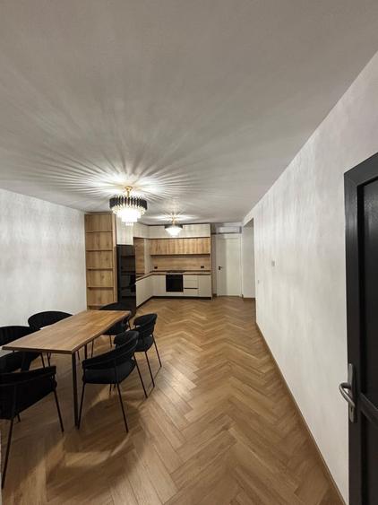 Casă cu 4 camere în Preajba