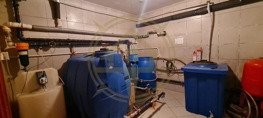Casă cu 10 camere cu Piscina în Snagov