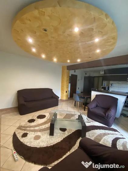 Apartament cu 2 camere decomandat în Parcul Carol