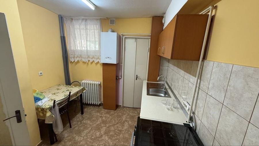Apartament cu 2 camere decomandat în Mărăști