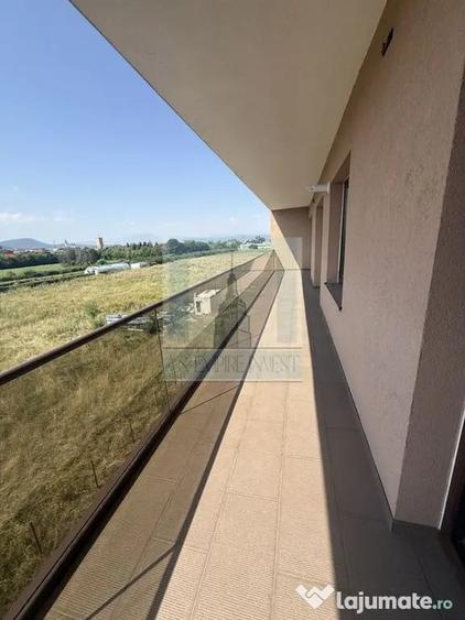 Apartament cu 3 camere decomandat în Bartolomeu