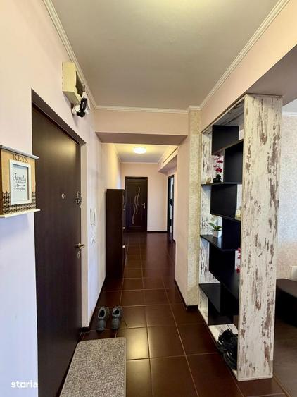 Apartament cu 3 camere decomandat în Central