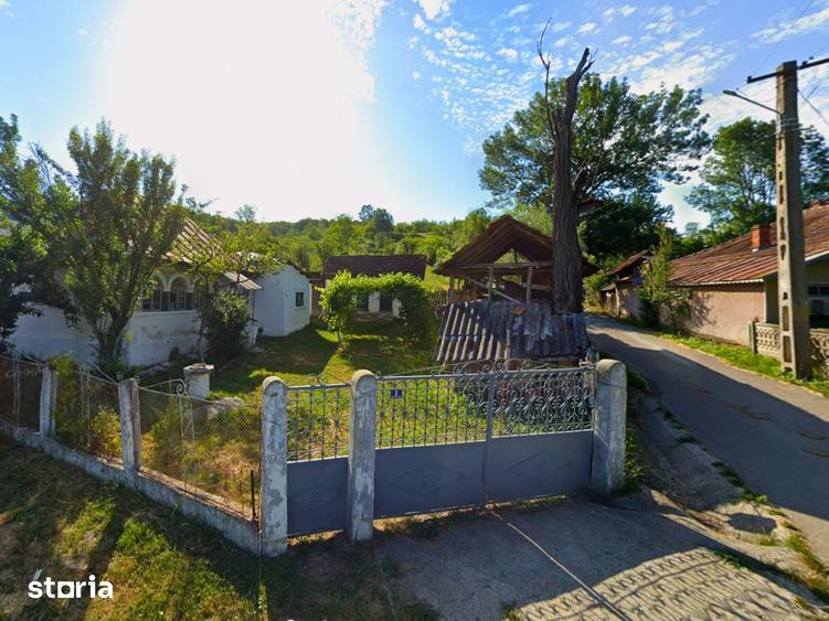 Teren de 1900 mp, în Fârtățești