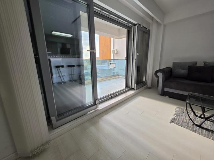 Apartament cu 2 camere decomandat, mobilat în Central