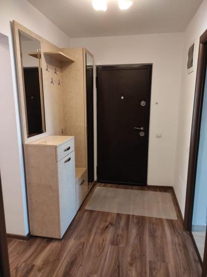 Apartament cu 3 camere decomandat în Valea Adâncă
