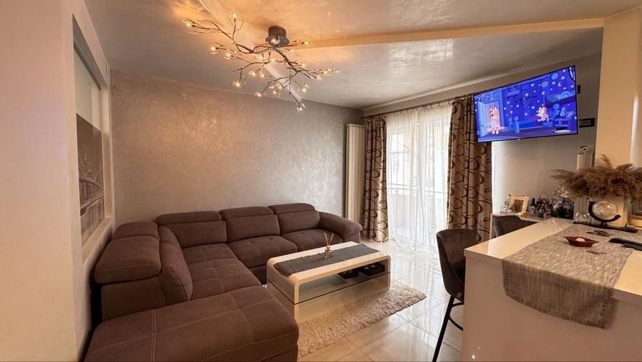 Apartament cu 2 camere decomandat în Florești