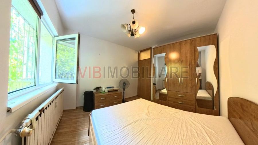 Apartament cu 2 camere semidecomandat în Tei