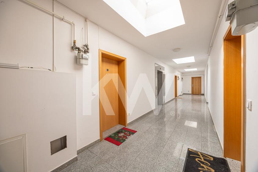 Apartament cu 3 camere decomandat, mobilat în Avantgarden