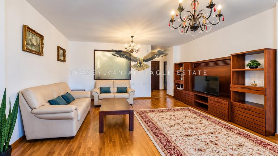 Apartament cu 2 camere decomandat, mobilat în Central
