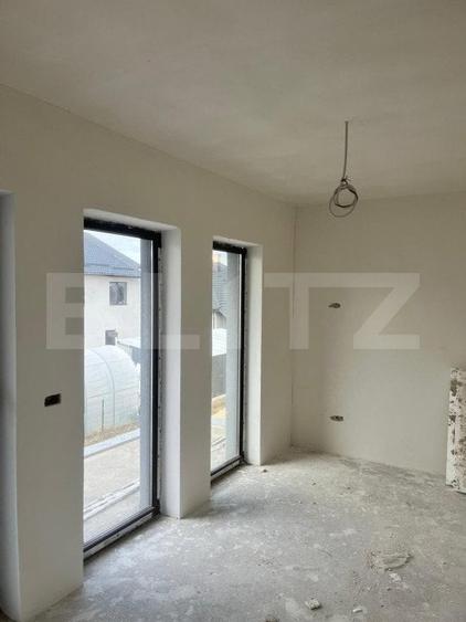 Casă cu 4 camere cu Teren 250 Mp în Rădăuți