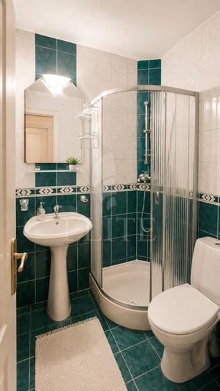 Apartament cu 4 camere decomandat în Zorilor