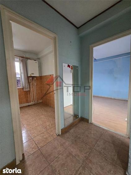 Apartament cu 2 camere decomandat în Mircea cel Bătrân