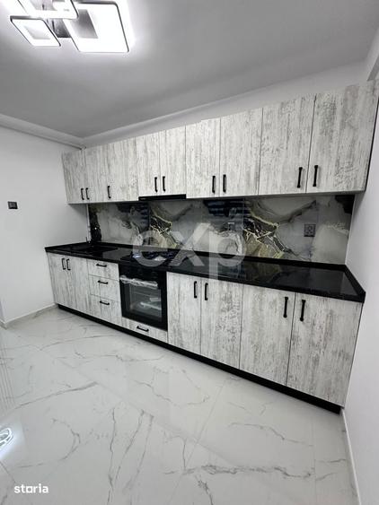 Apartament cu 3 camere în Micro 8