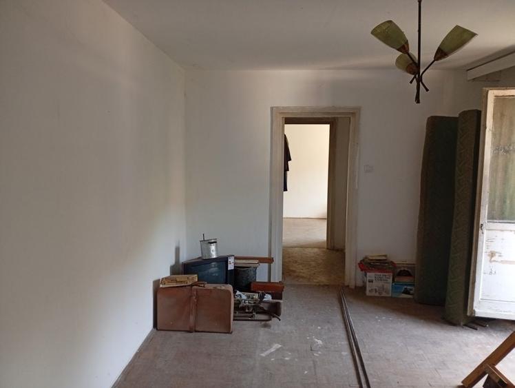 Apartament cu 2 camere decomandat în Sud