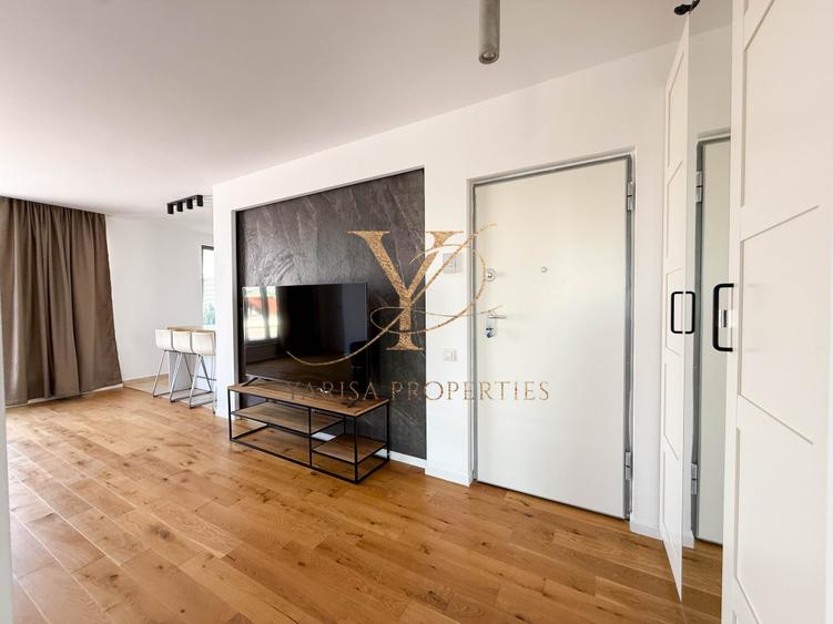 Apartament cu 3 camere semidecomandat în Sisești