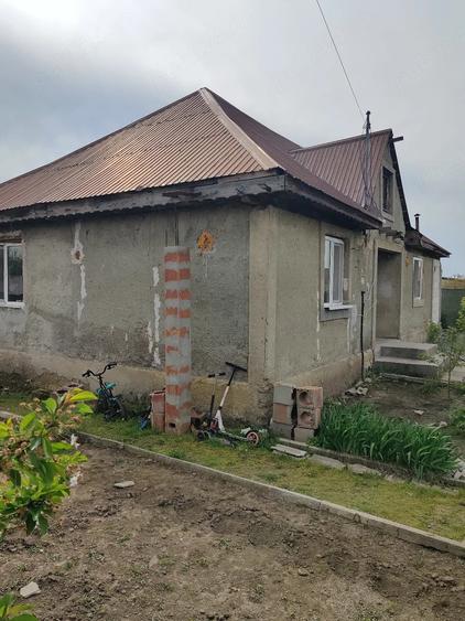 Casă cu 3 camere cu Teren 273 Mp în Lumina